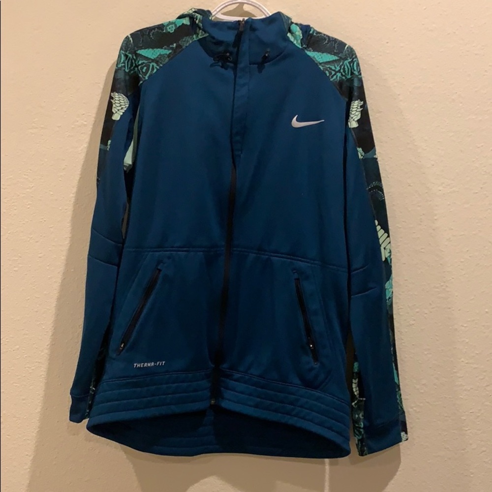 Nike therma-fit zip up Jacket
